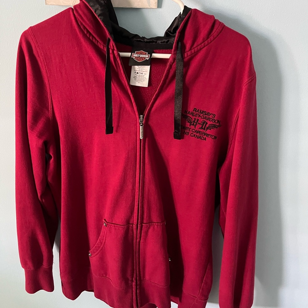 ….Women’s Harley Davidson hoodie top size Large